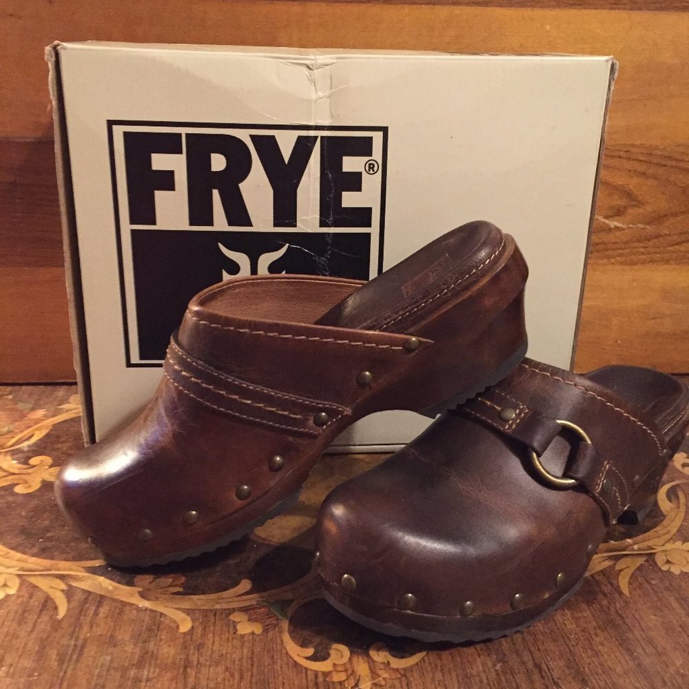 Frye dark brown leather clogs size 6